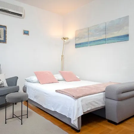 Apartment Nela Kalina Jelsa (Hvar)