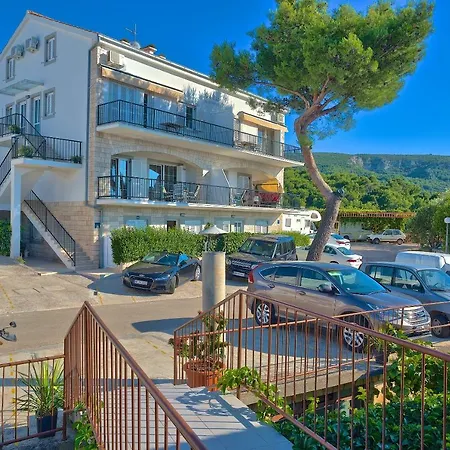 Apartment Nela Kalina *